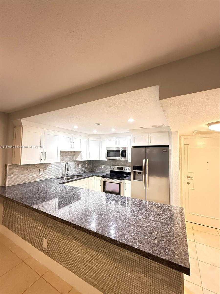 Small Image of 1801 SOUTH OCEAN DR #243, Hallandale Beach Number 12