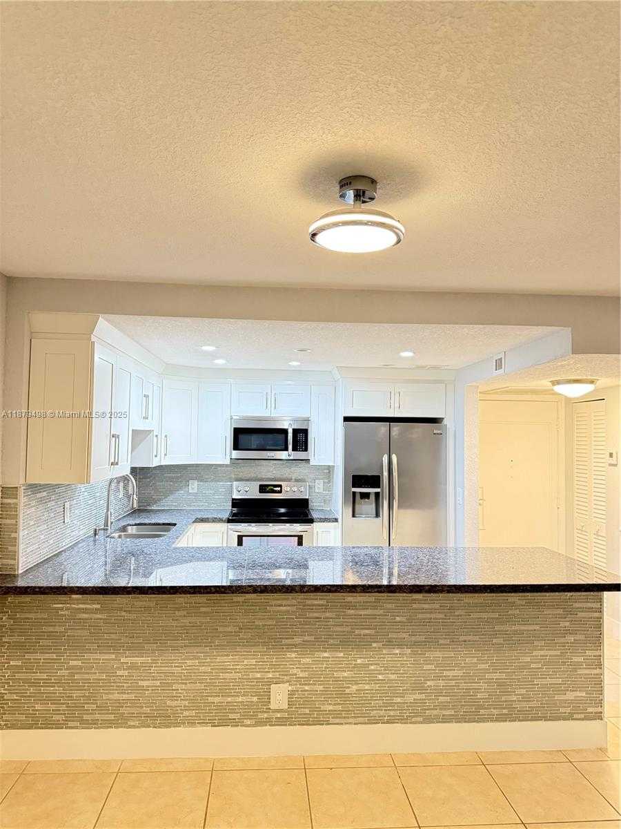 Small Image of 1801 SOUTH OCEAN DR #243, Hallandale Beach Number 15