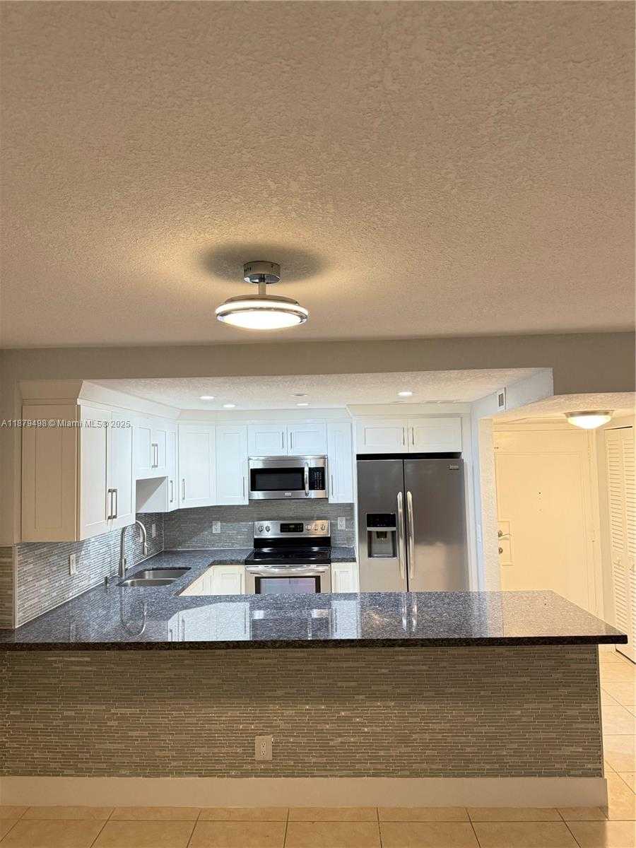 Small Image of 1801 SOUTH OCEAN DR #243, Hallandale Beach Number 17
