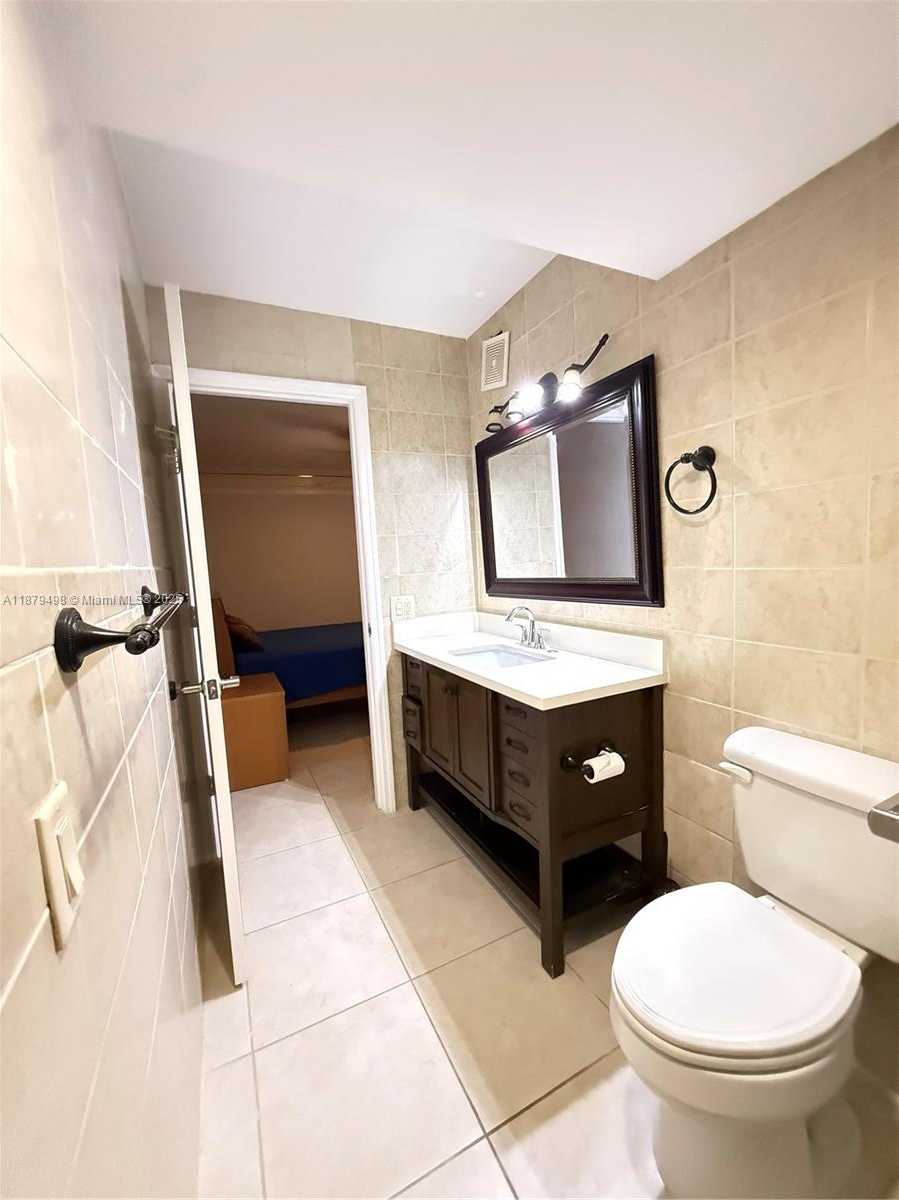 Small Image of 1801 SOUTH OCEAN DR #243, Hallandale Beach Number 31