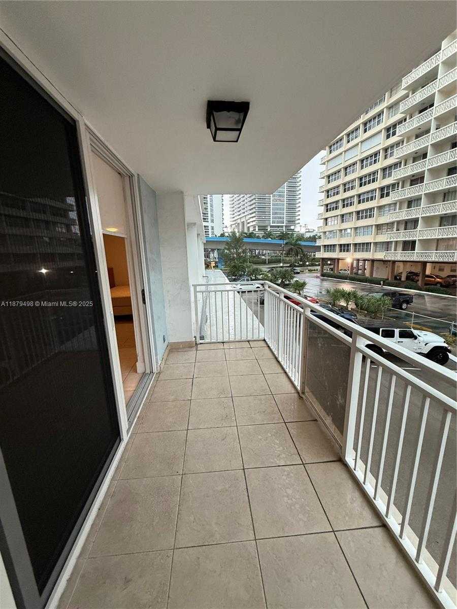 Small Image of 1801 SOUTH OCEAN DR #243, Hallandale Beach Number 38
