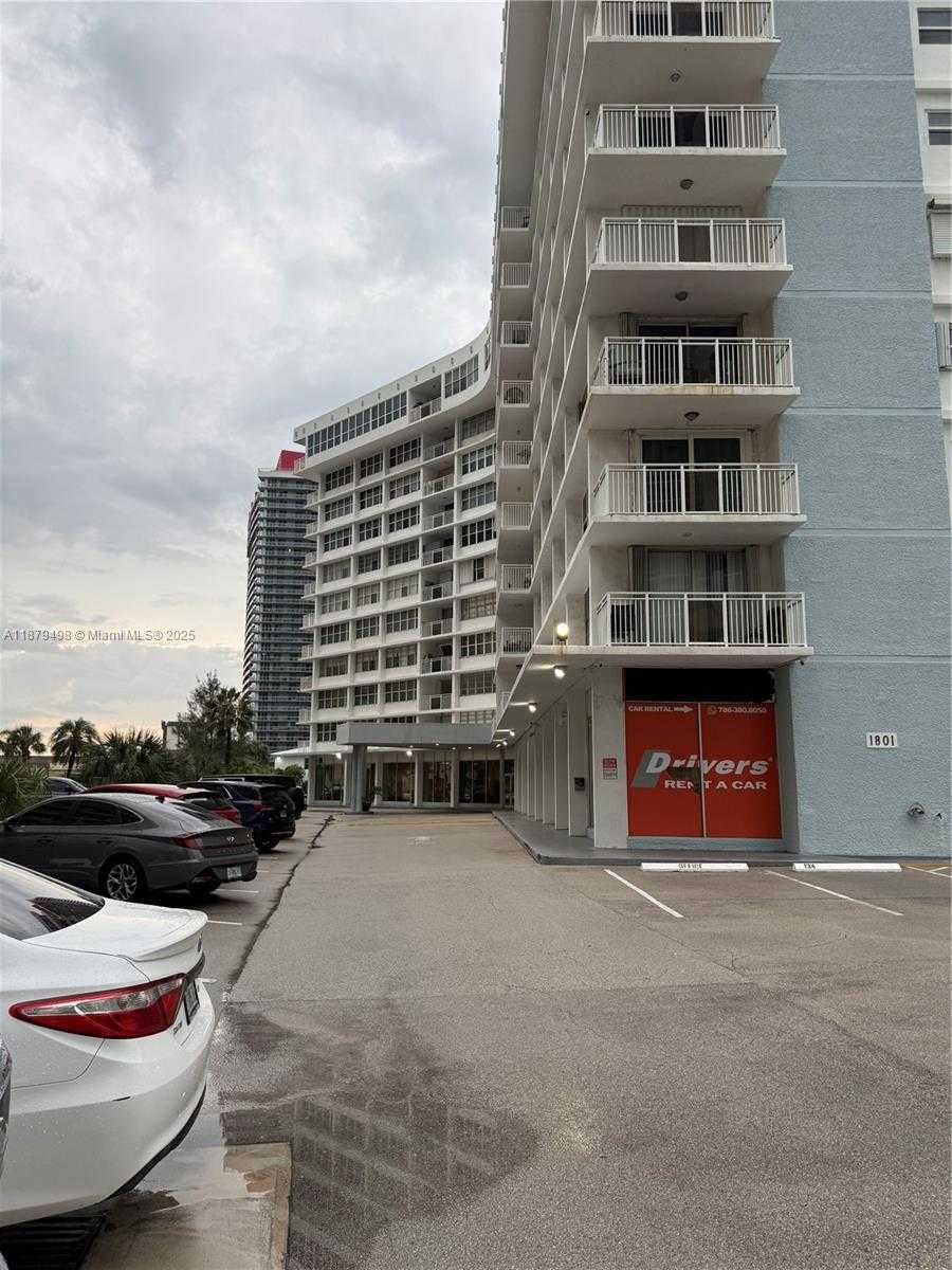 Small Image of 1801 SOUTH OCEAN DR #243, Hallandale Beach Number 40