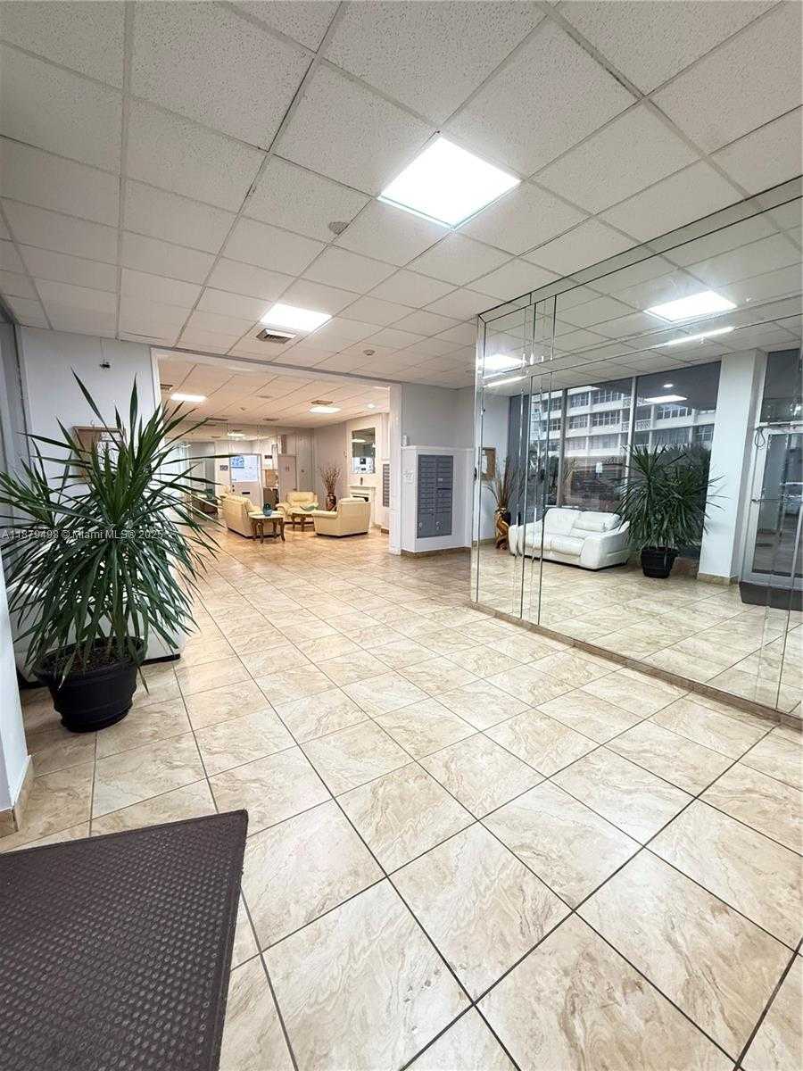 Small Image of 1801 SOUTH OCEAN DR #243, Hallandale Beach Number 7