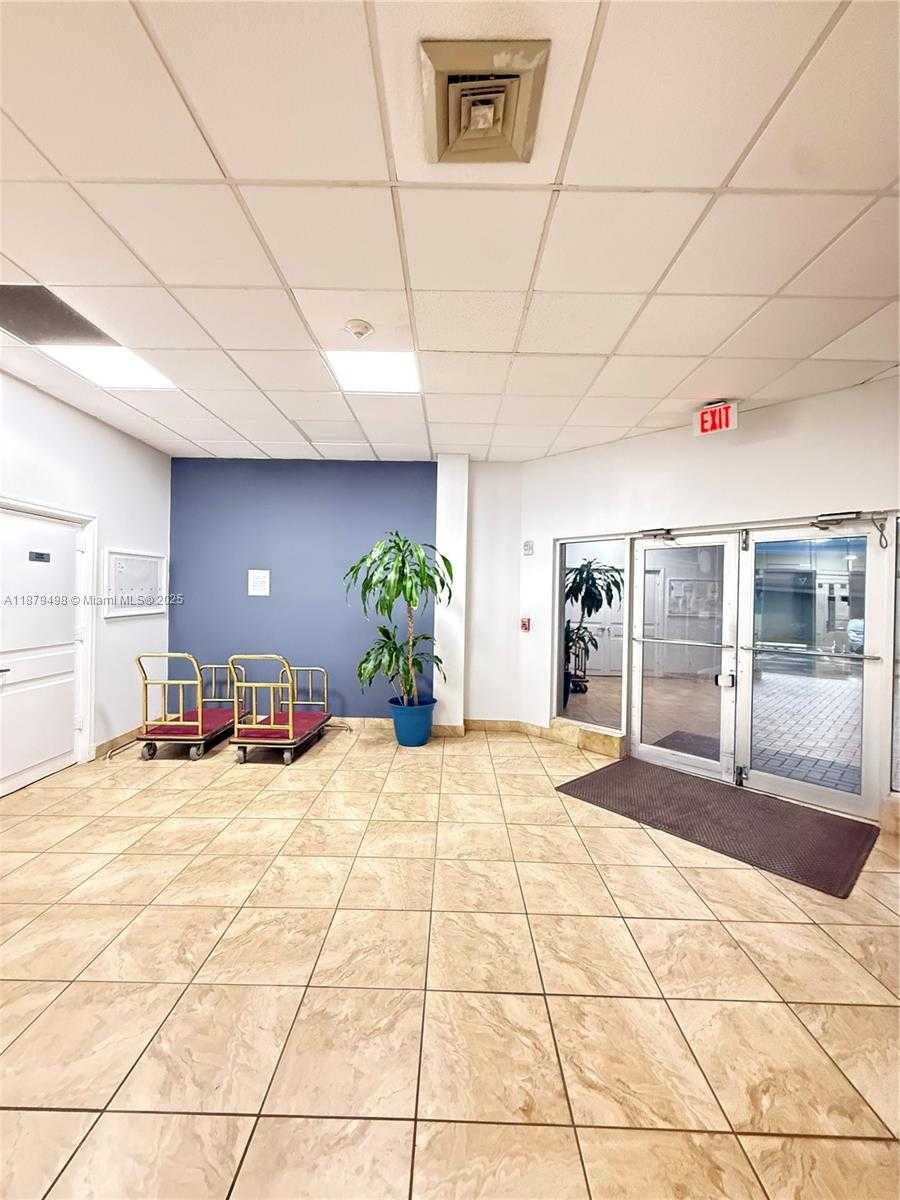 Small Image of 1801 SOUTH OCEAN DR #243, Hallandale Beach Number 9