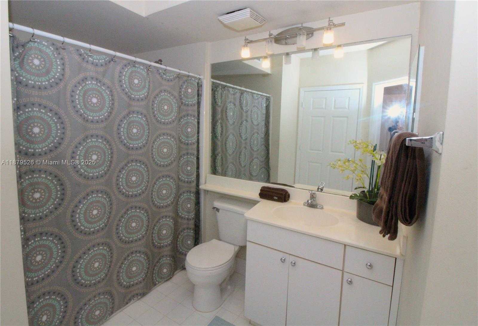 Small Image of 17150 NORTH BAY RD #2220, Sunny Isles Beach Number 12