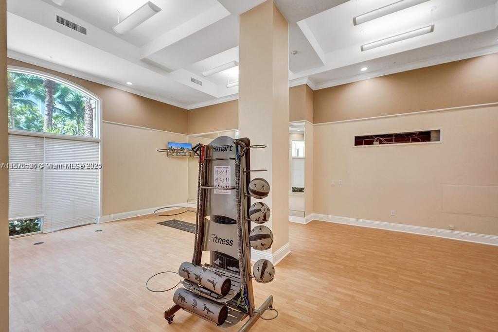 Small Image of 17150 NORTH BAY RD #2220, Sunny Isles Beach Number 35