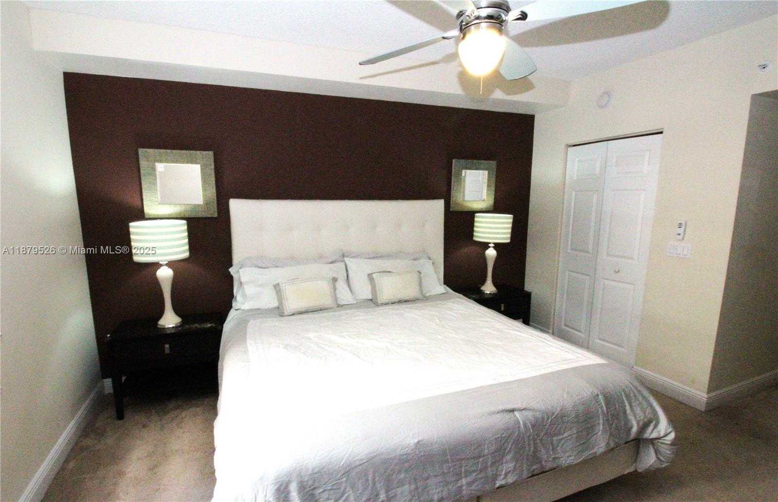 Small Image of 17150 NORTH BAY RD #2220, Sunny Isles Beach Number 8