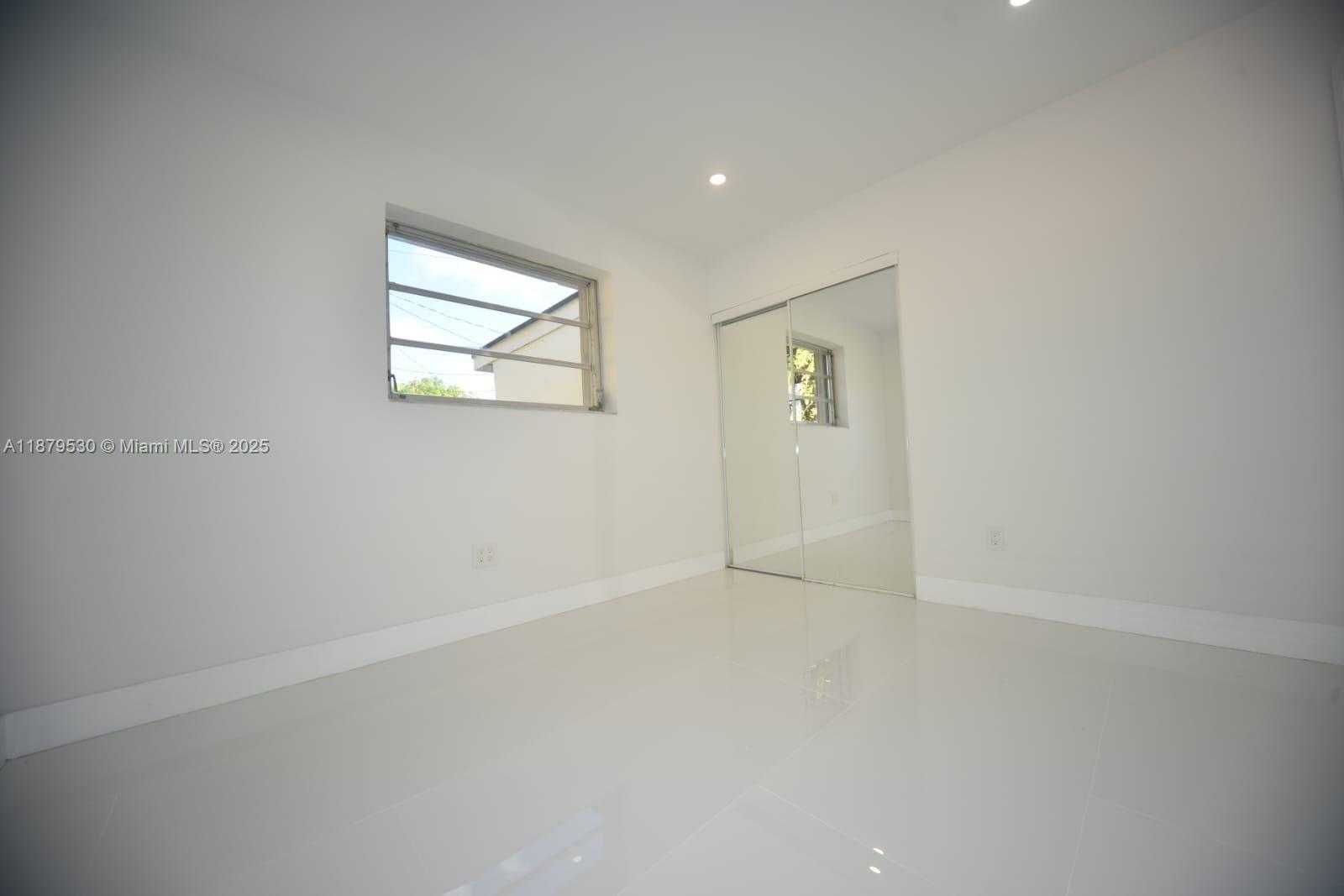 Small Image of 18601 SOUTH WEST 97TH CT #18601, Cutler Bay Number 13