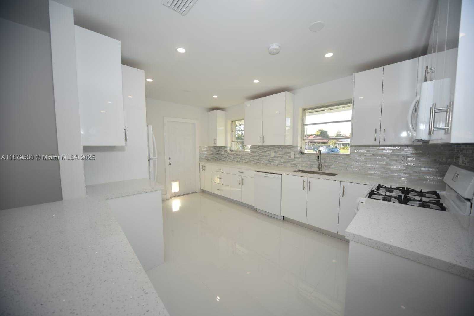 Small Image of 18601 SOUTH WEST 97TH CT #18601, Cutler Bay Number 27