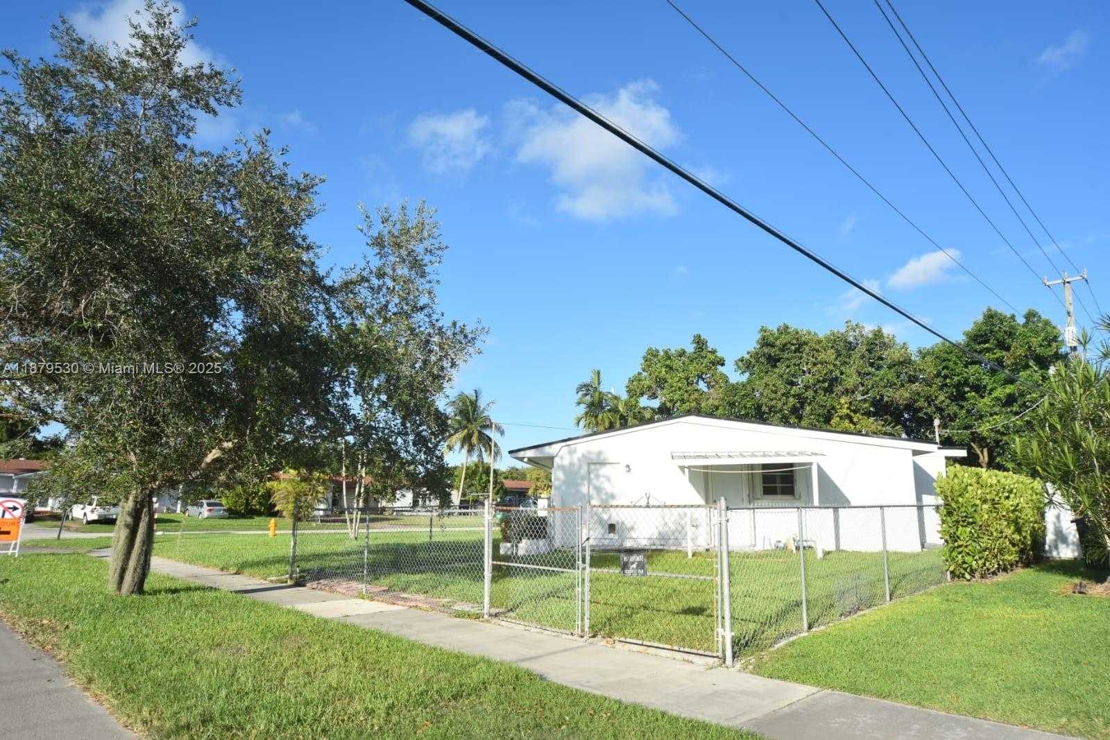 Small Image of 18601 SOUTH WEST 97TH CT #18601, Cutler Bay Number 6