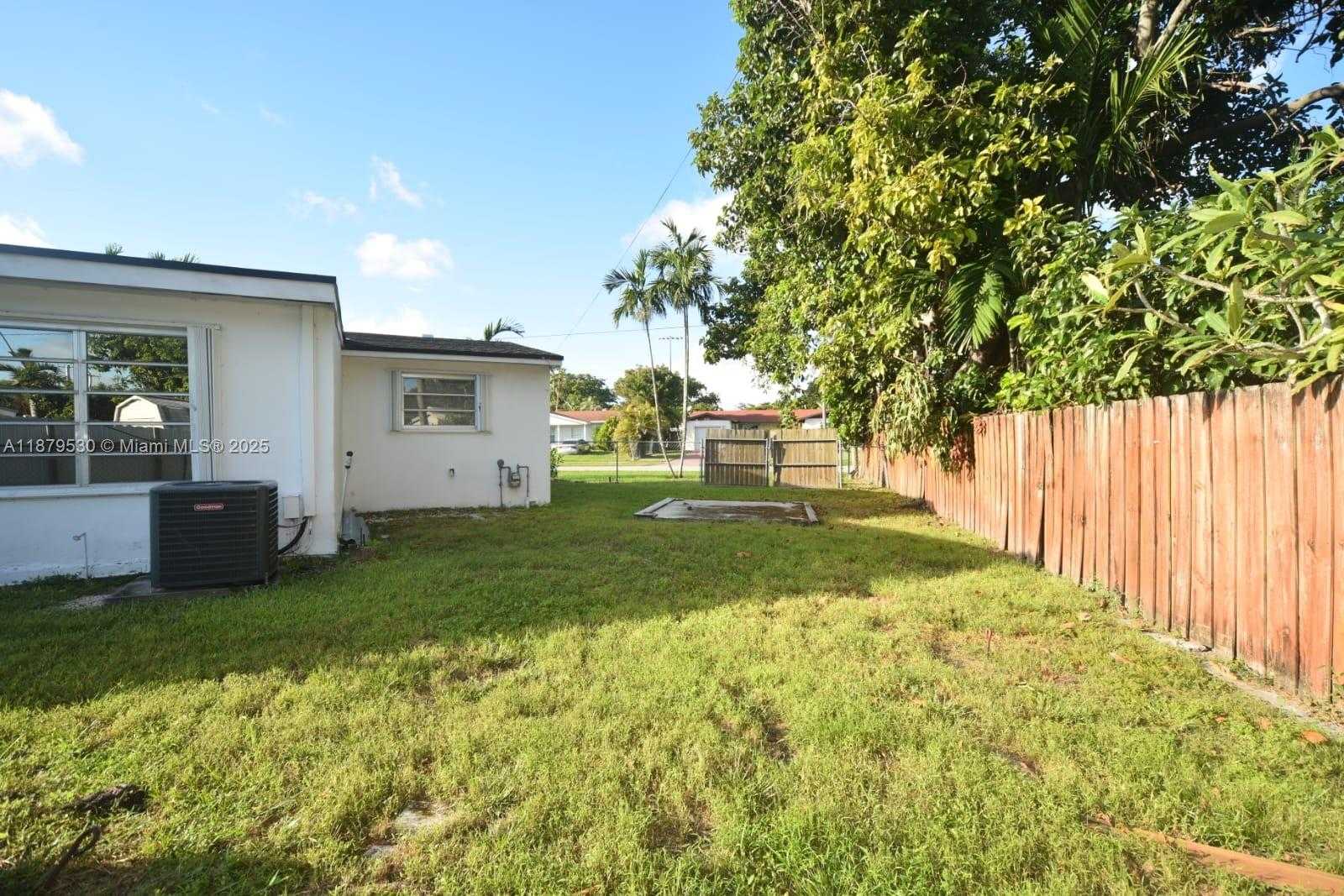 Small Image of 18601 SOUTH WEST 97TH CT #18601, Cutler Bay Number 8
