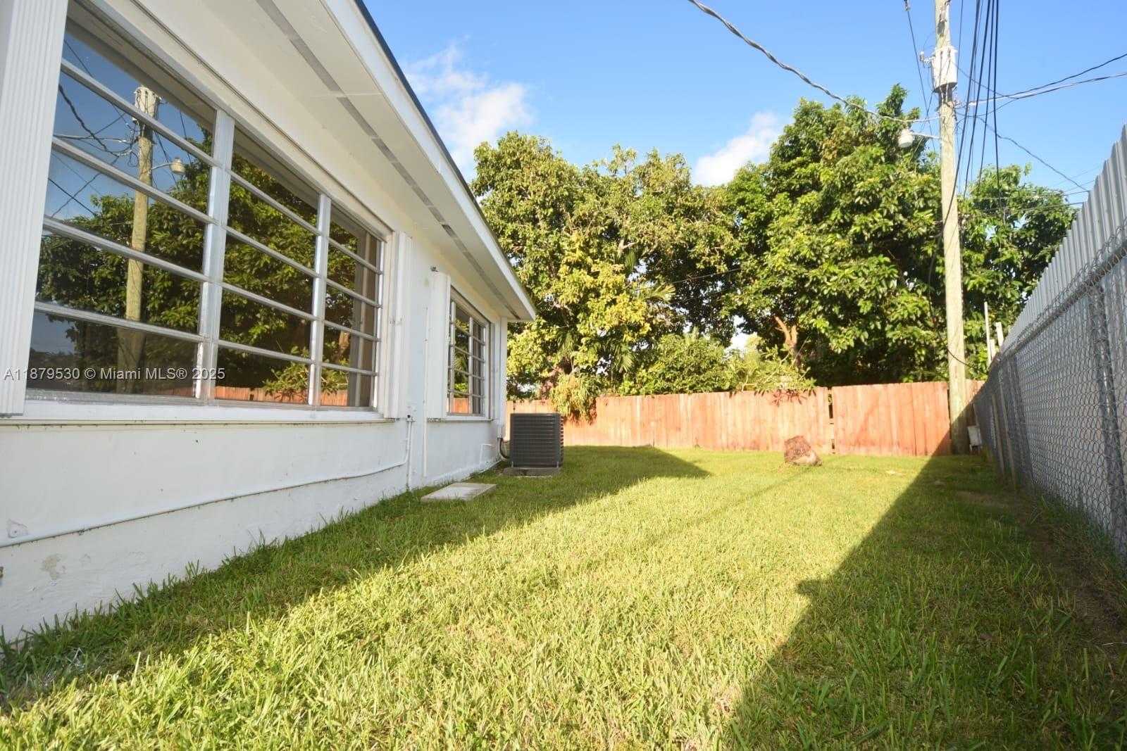 Small Image of 18601 SOUTH WEST 97TH CT #18601, Cutler Bay Number 9