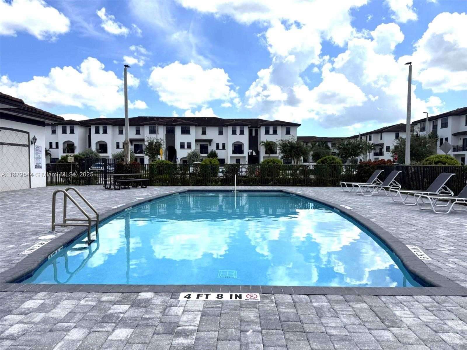 Small Image of 15560 SOUTH WEST 136TH ST #209, Miami Number 18