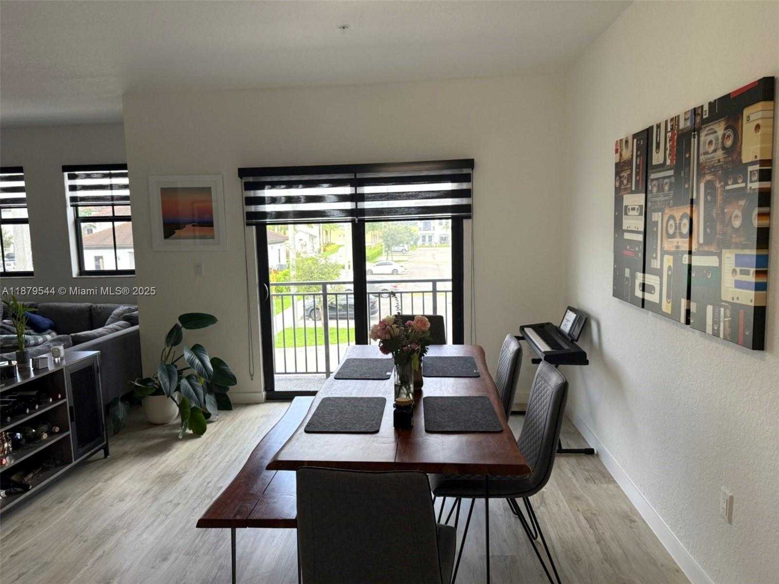 Small Image of 15560 SOUTH WEST 136TH ST #209, Miami Number 5