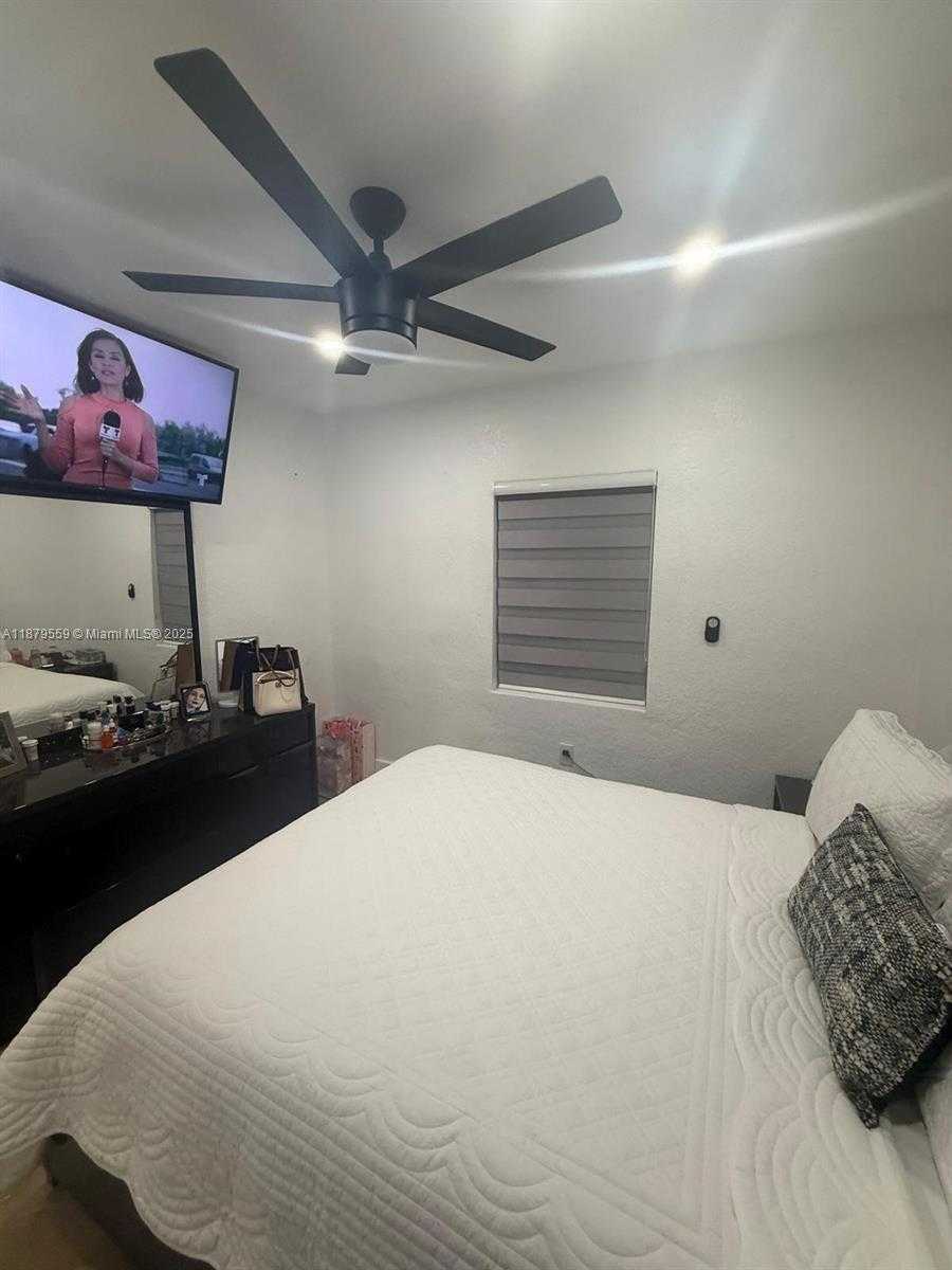 Small Image of 571 EAST 45TH ST, Hialeah Number 10