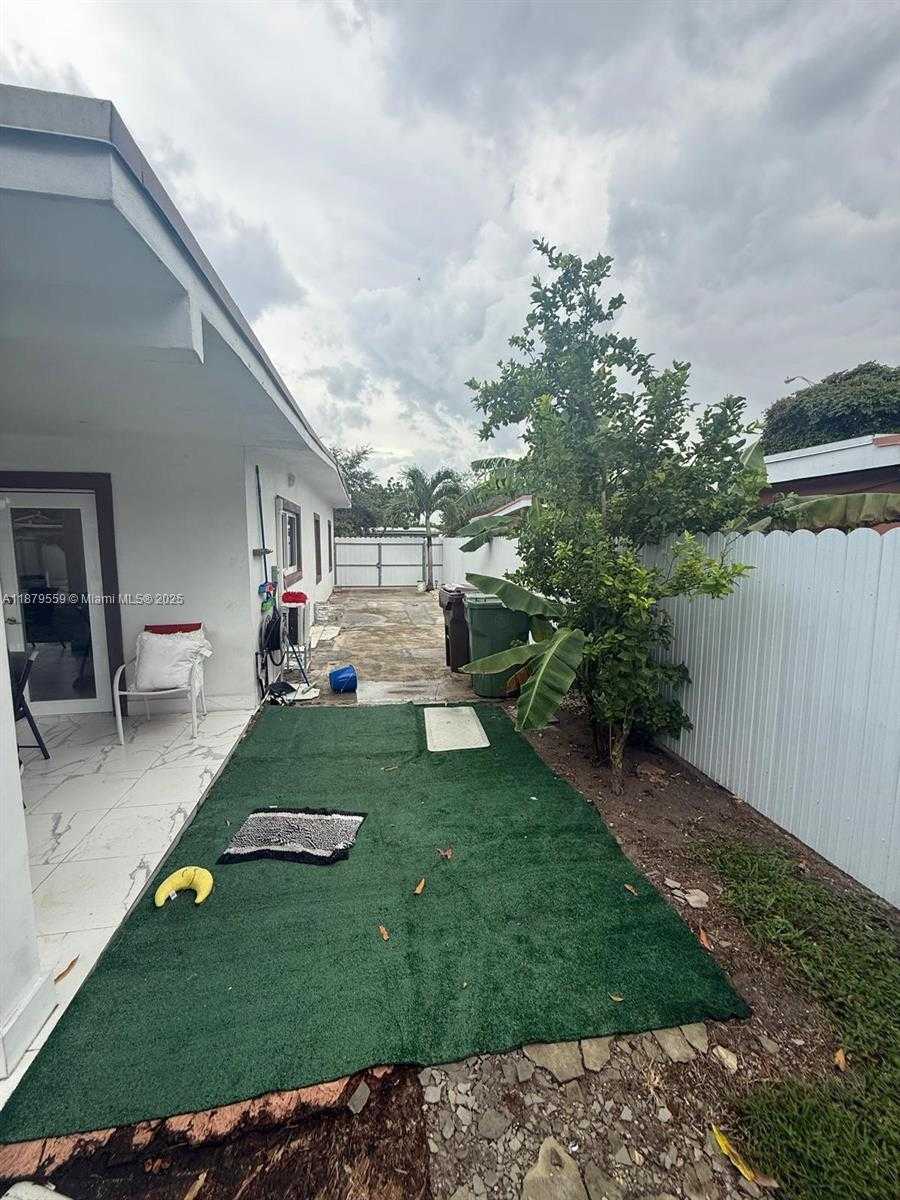 Small Image of 571 EAST 45TH ST, Hialeah Number 27