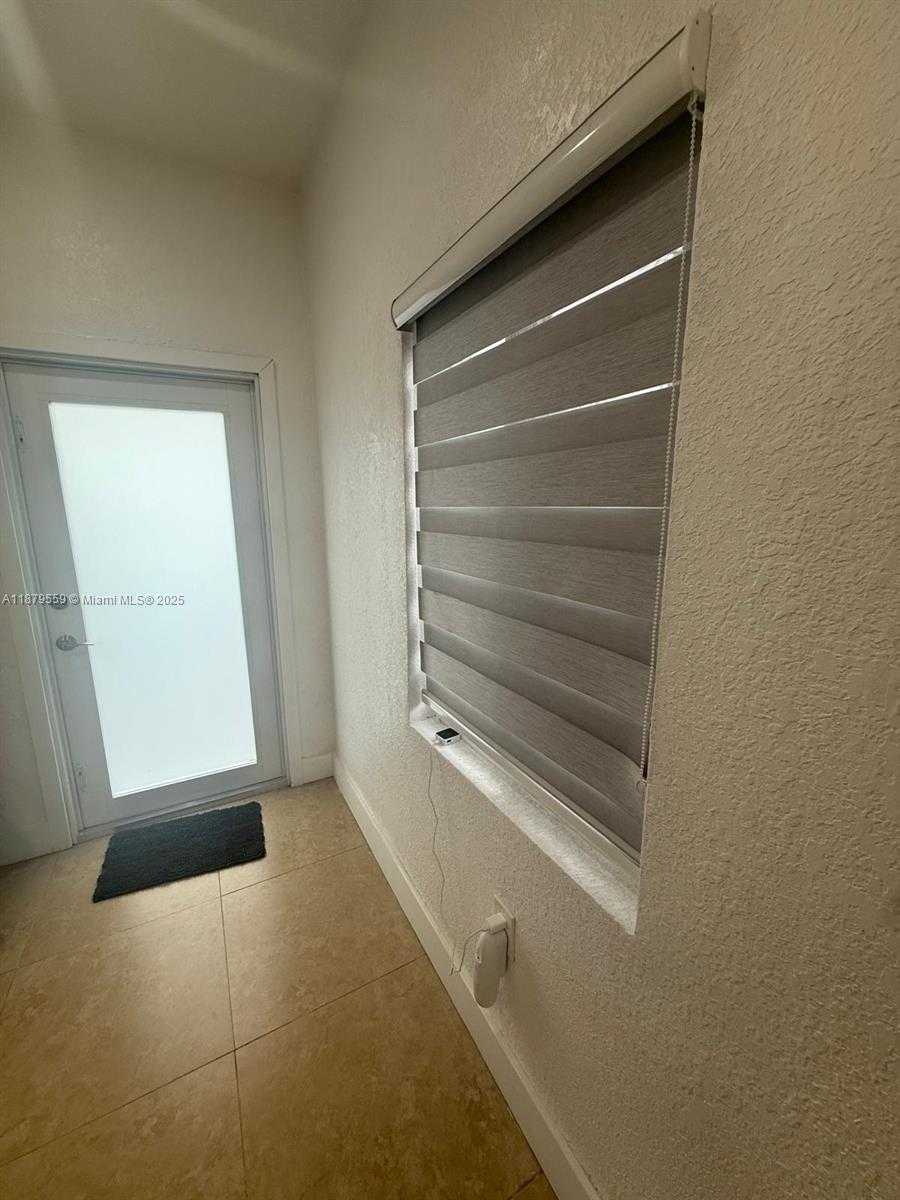Small Image of 571 EAST 45TH ST, Hialeah Number 4
