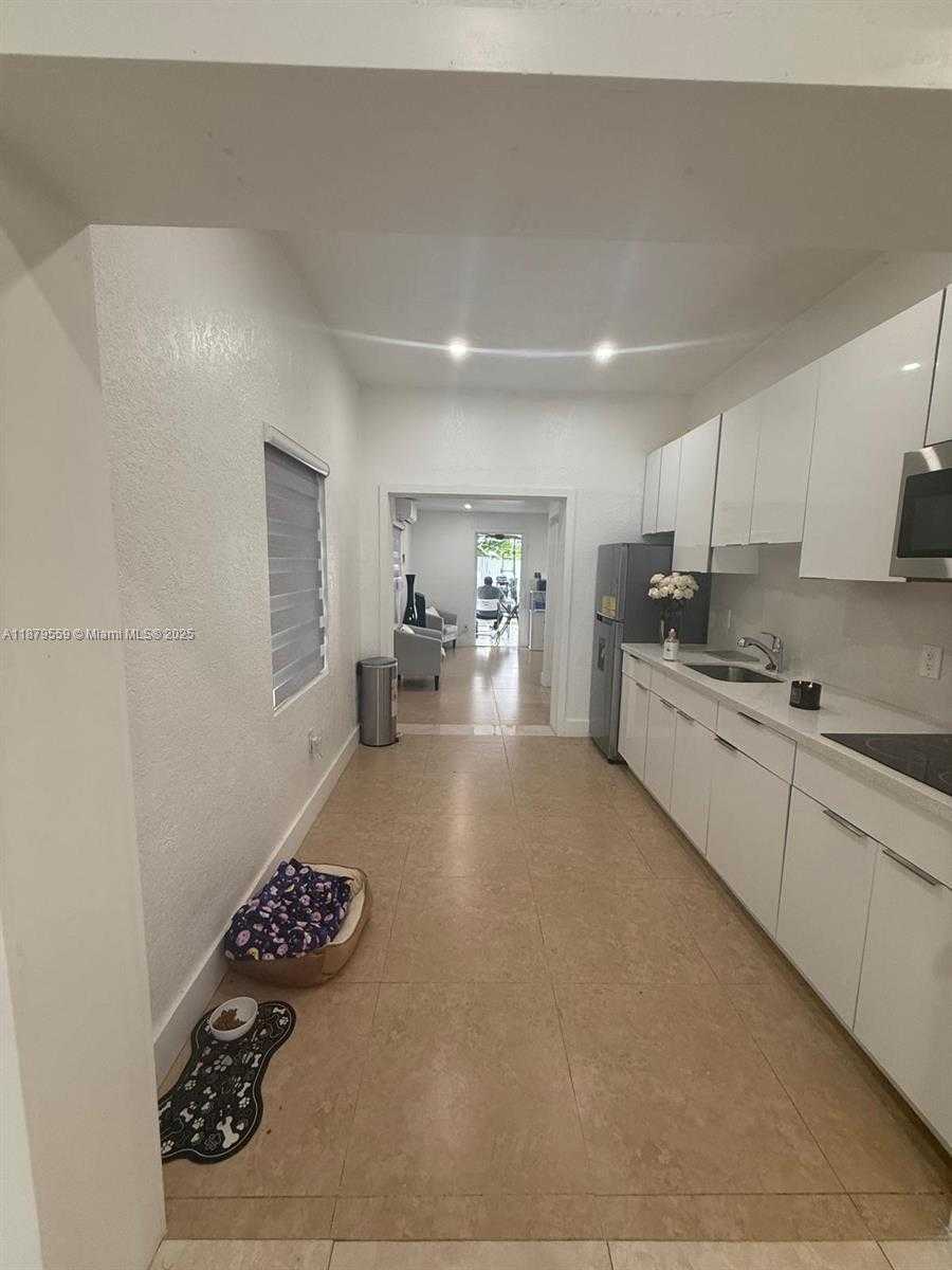 Small Image of 571 EAST 45TH ST, Hialeah Number 6