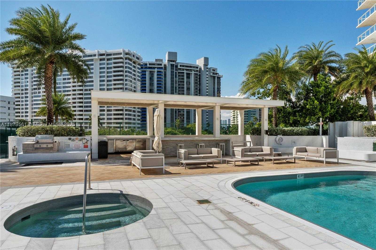 Small Image of 10 VENETIAN WAY #604, Miami Beach Number 19