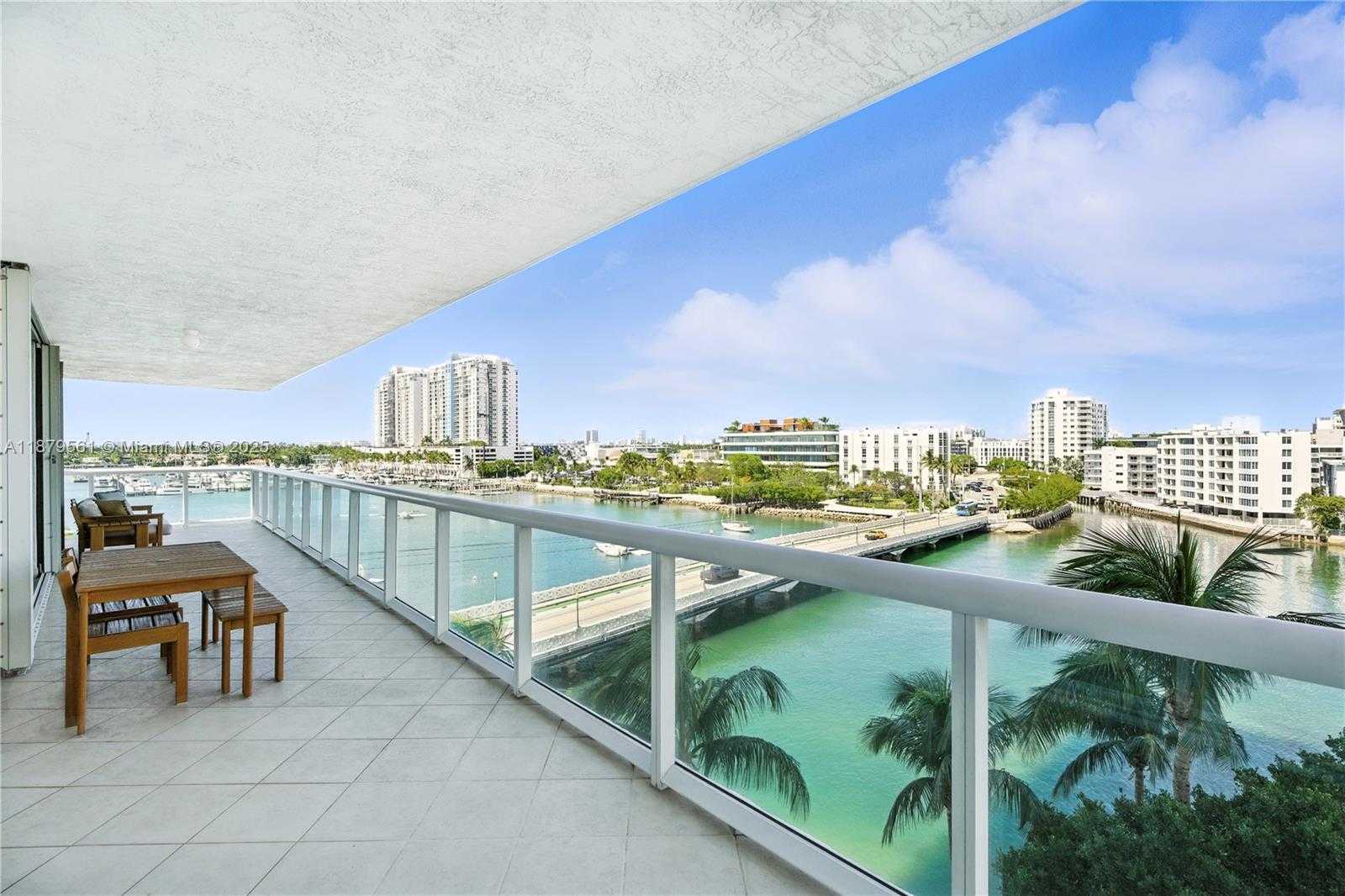 Small Image of 10 VENETIAN WAY #604, Miami Beach Number 3