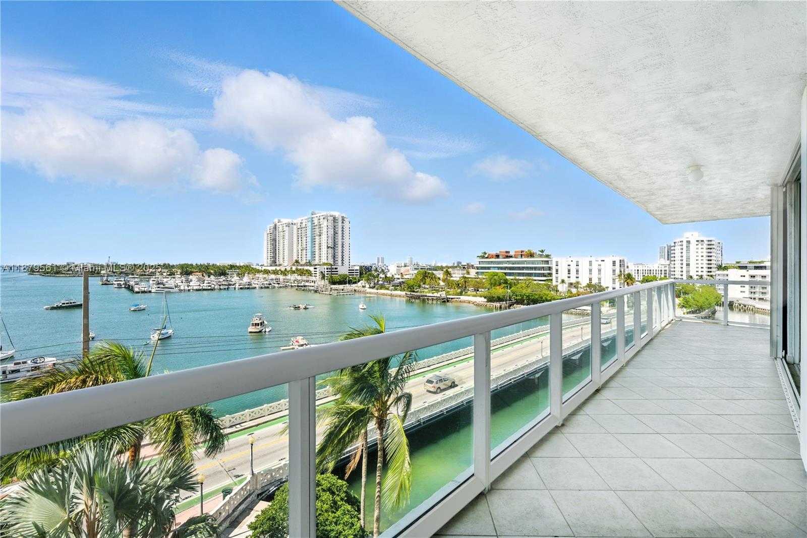 Small Image of 10 VENETIAN WAY #604, Miami Beach Number 4