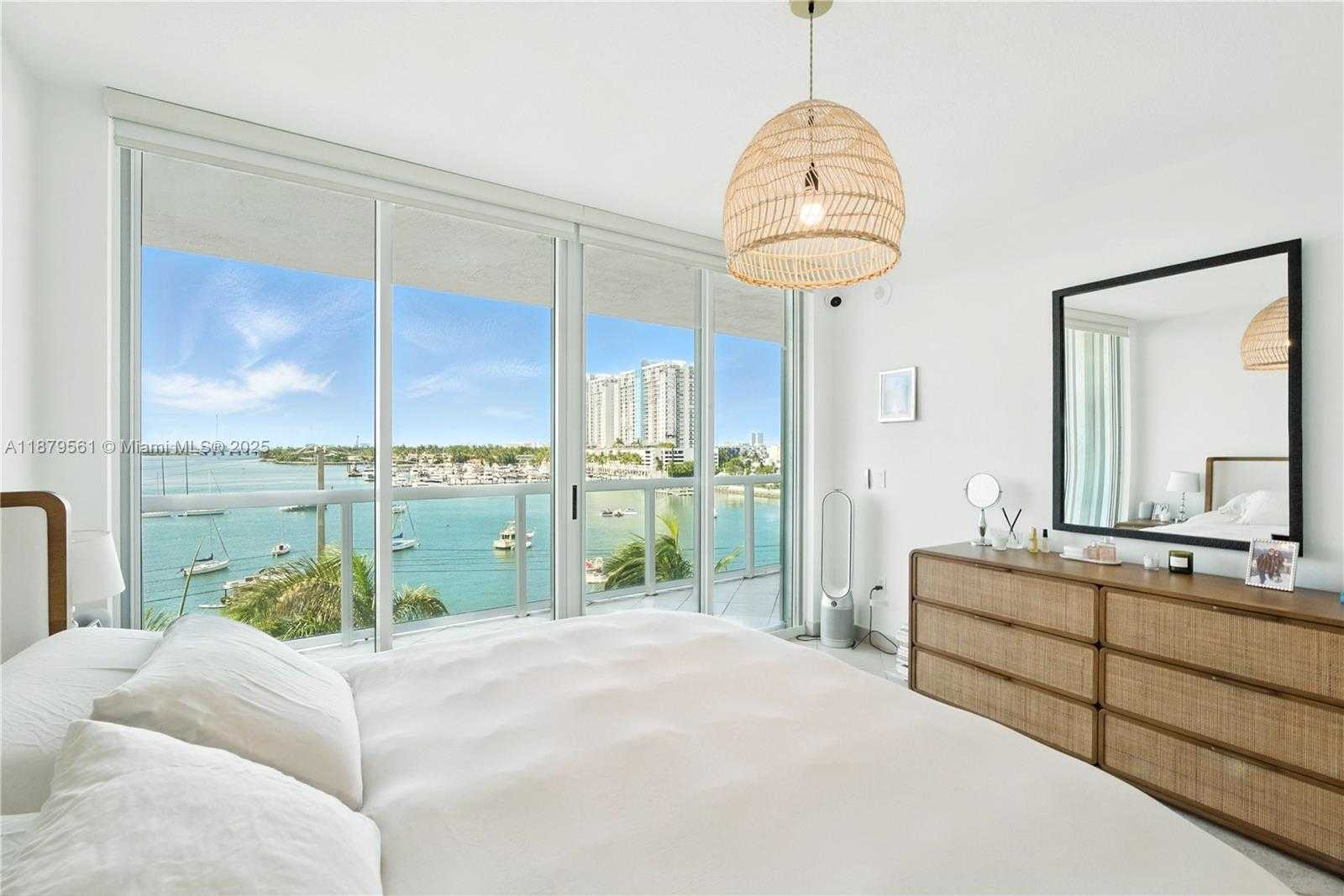 Small Image of 10 VENETIAN WAY #604, Miami Beach Number 8