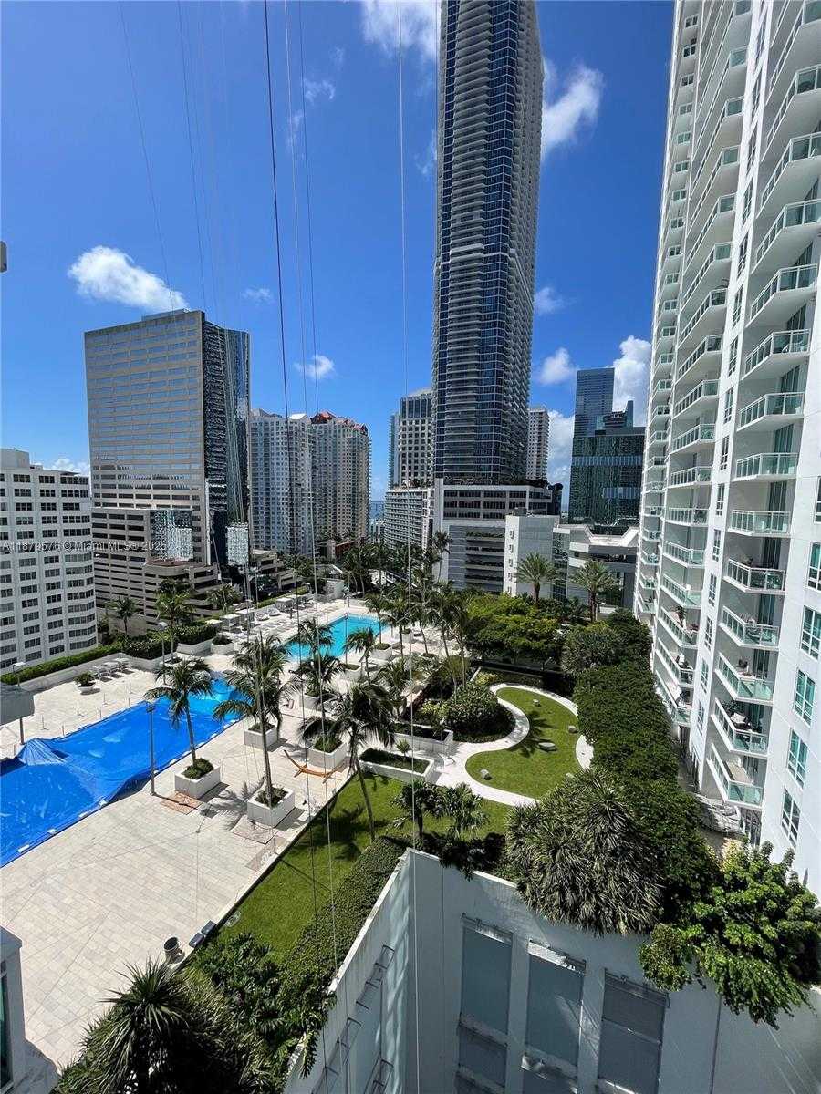 Small Image of 950 BRICKELL BAY DR #1703, Miami Number 2