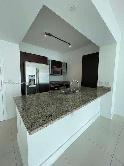 Small Image of 950 BRICKELL BAY DR #1703, Miami Number 3