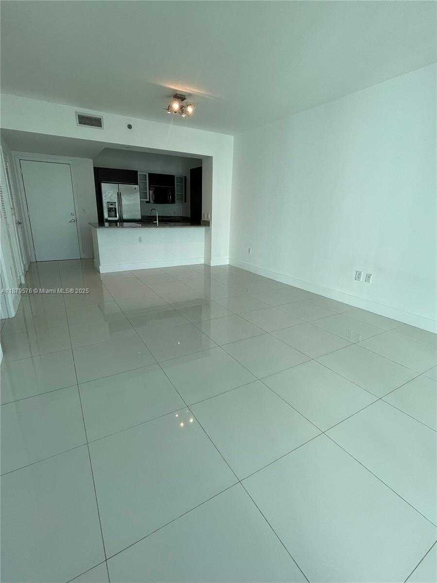 Small Image of 950 BRICKELL BAY DR #1703, Miami Number 6