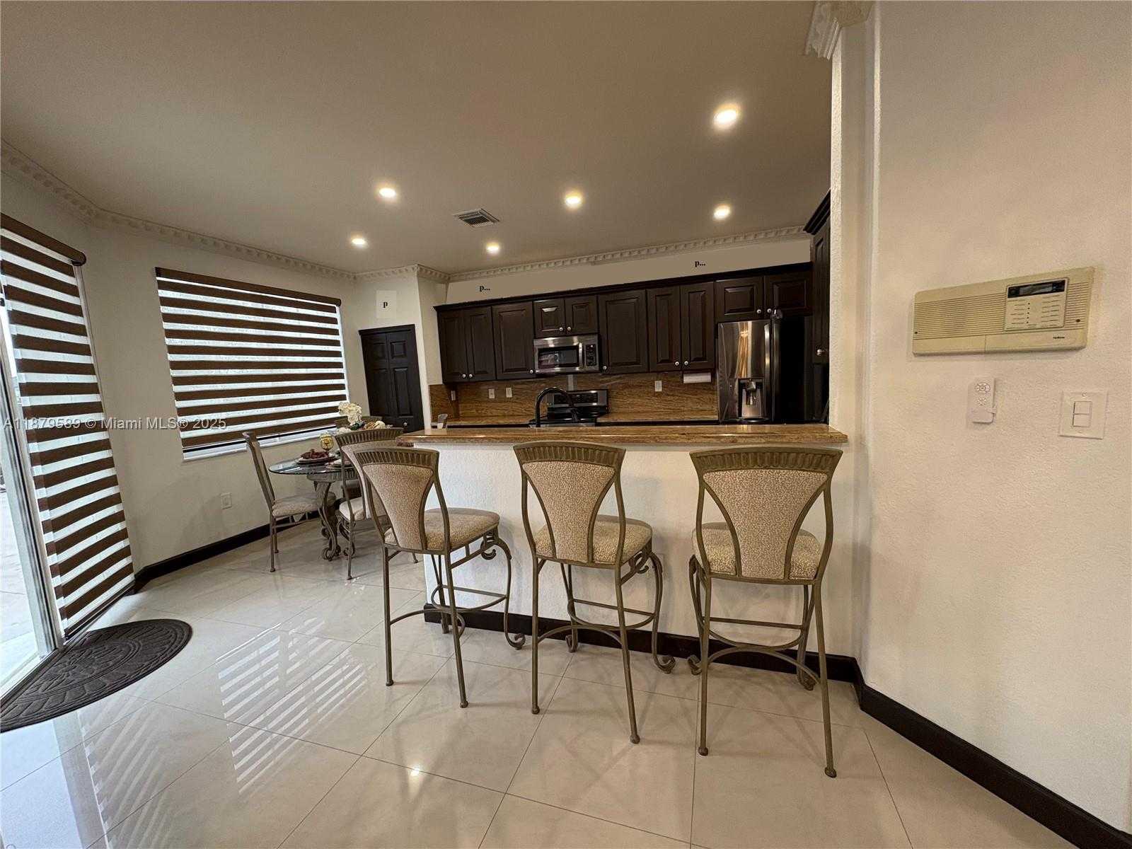 Small Image of 15375 SOUTH WEST 93 LN, Miami Number 10