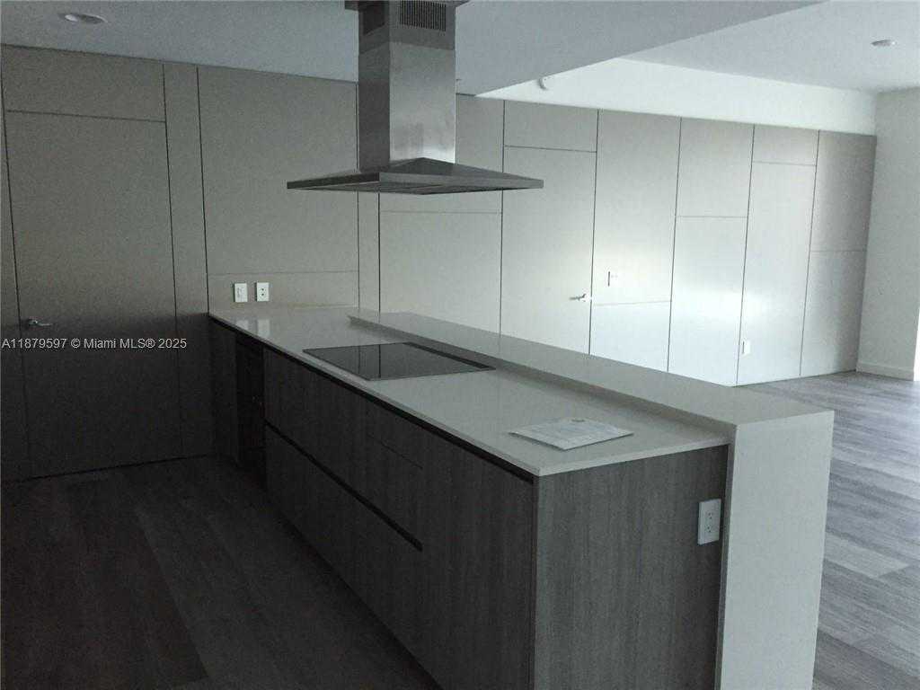 Small Image of 350 OCEAN DR #605N, Key Biscayne Number 3
