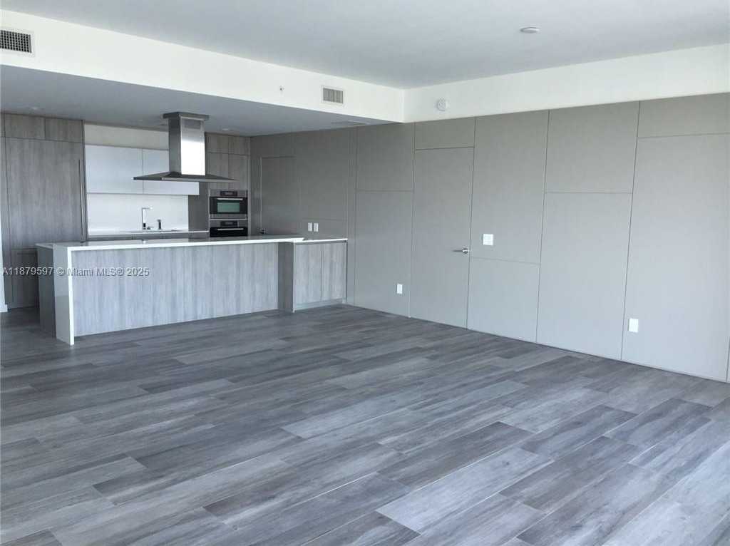 Small Image of 350 OCEAN DR #605N, Key Biscayne Number 4