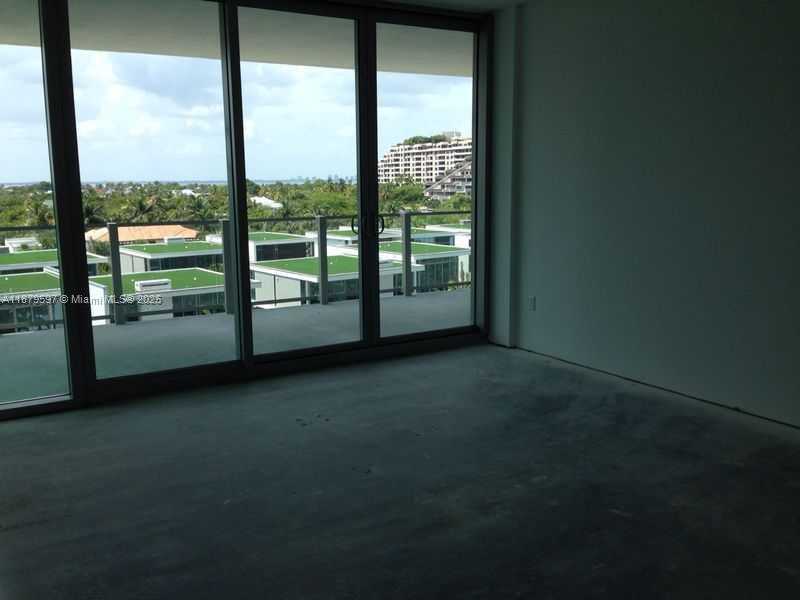 Small Image of 350 OCEAN DR #605N, Key Biscayne Number 9