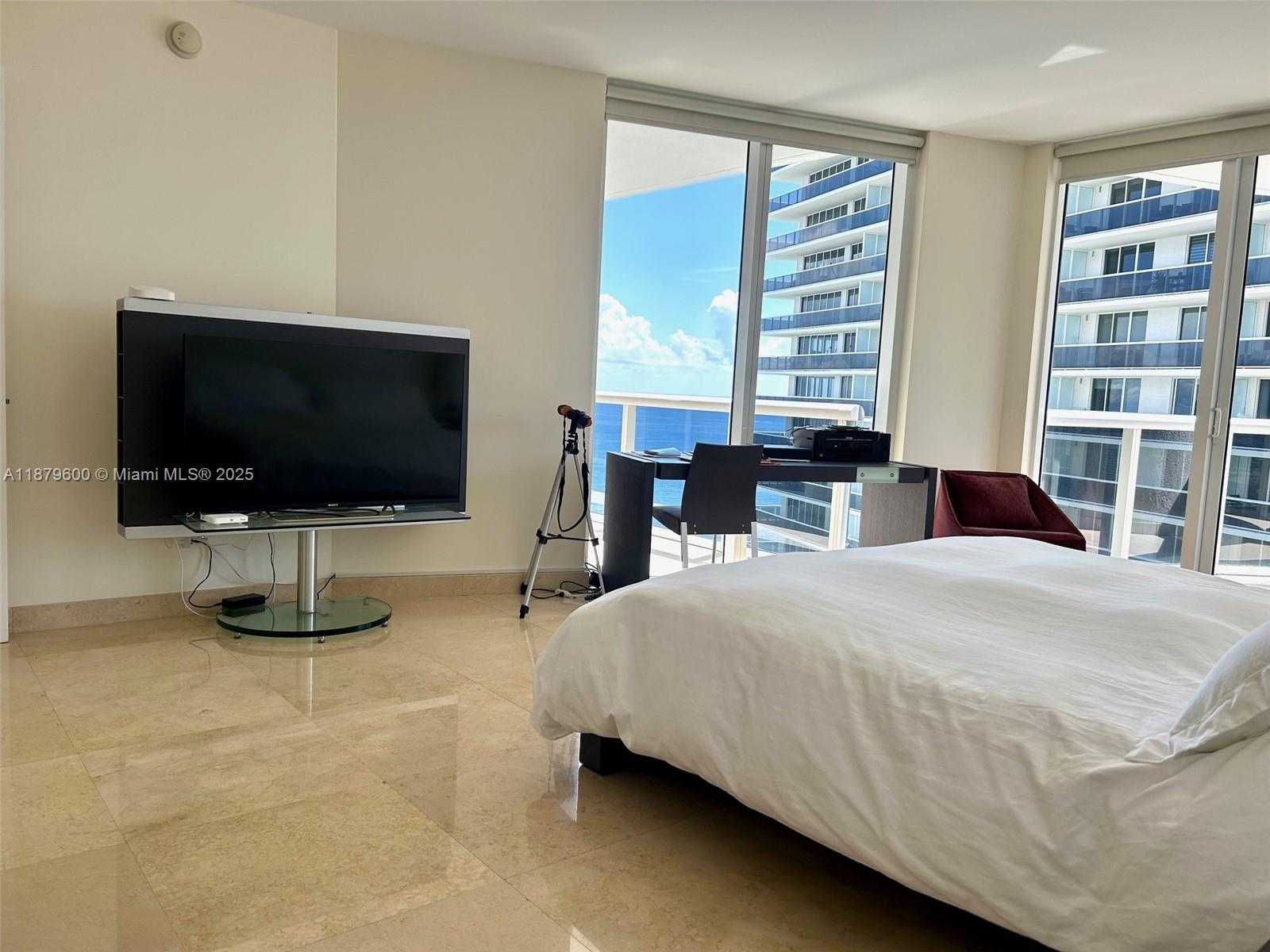 Small Image of 1800 SOUTH OCEAN DR #4005, Hallandale Beach Number 16