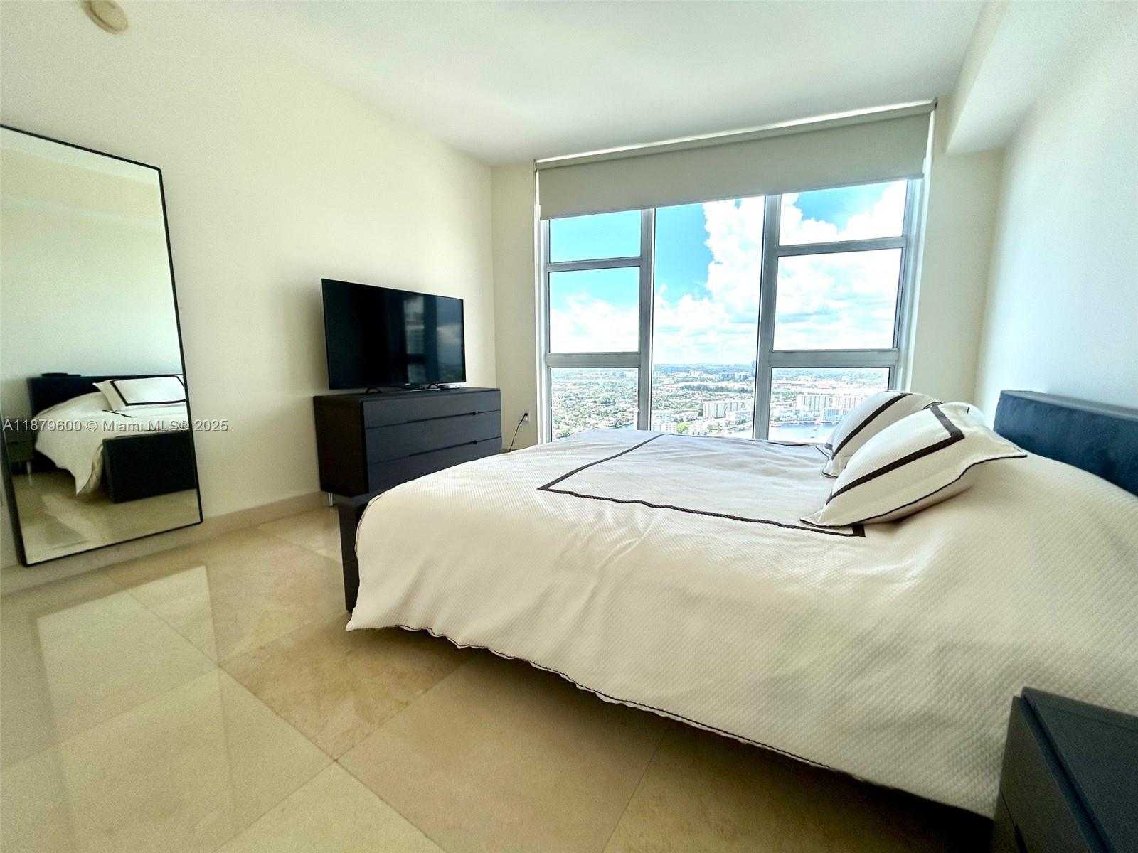 Small Image of 1800 SOUTH OCEAN DR #4005, Hallandale Beach Number 23