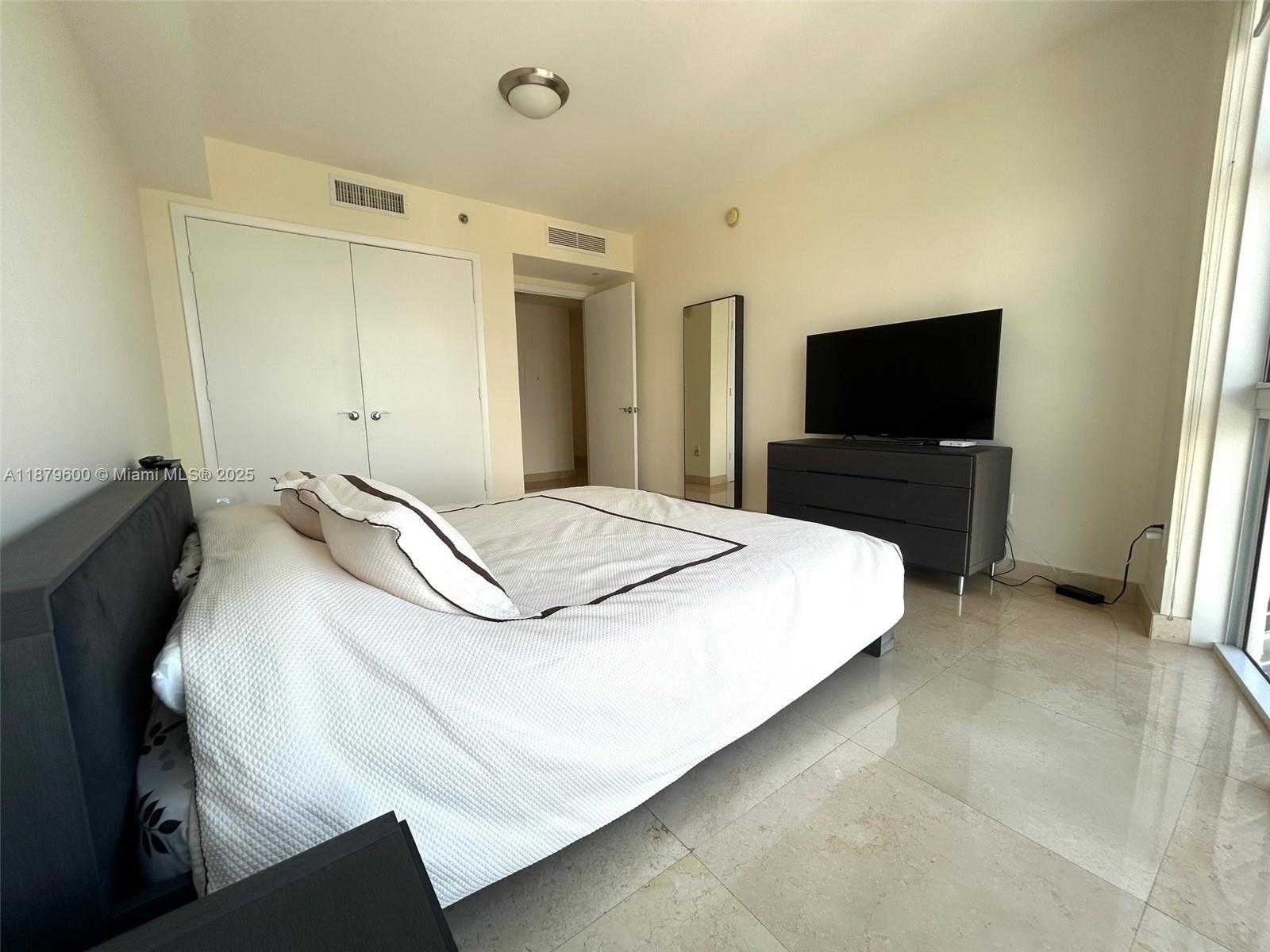 Small Image of 1800 SOUTH OCEAN DR #4005, Hallandale Beach Number 24