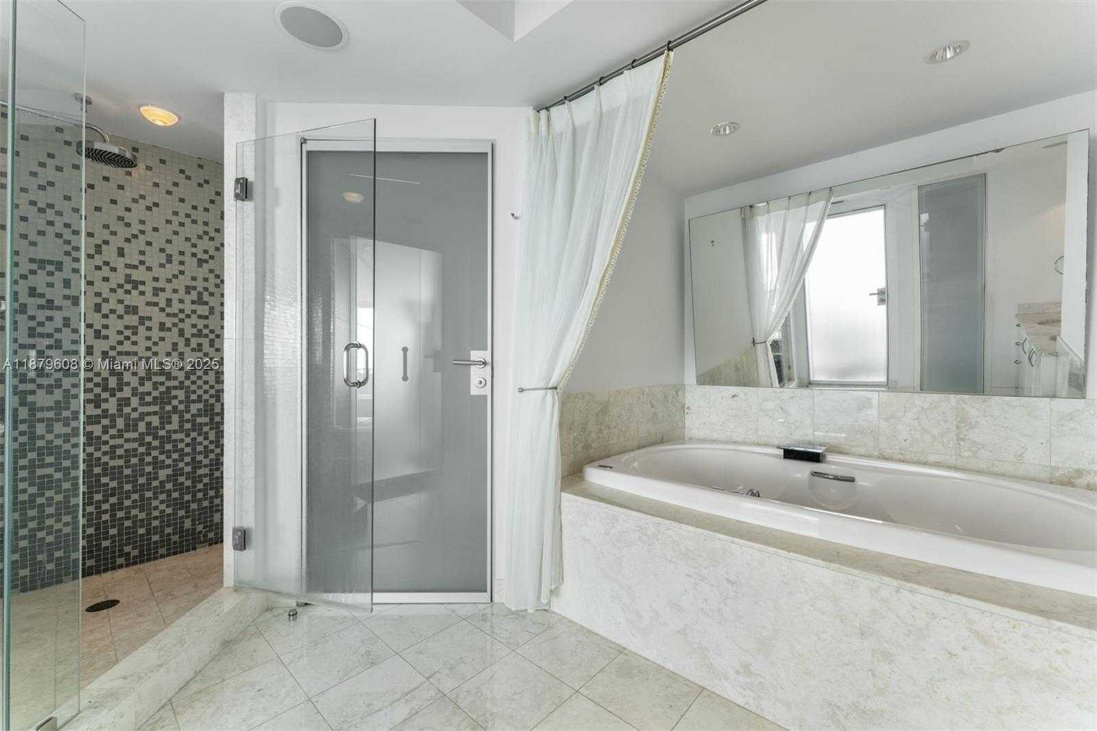 Small Image of 1331 BRICKELL BAY DR #3903, Miami Number 14