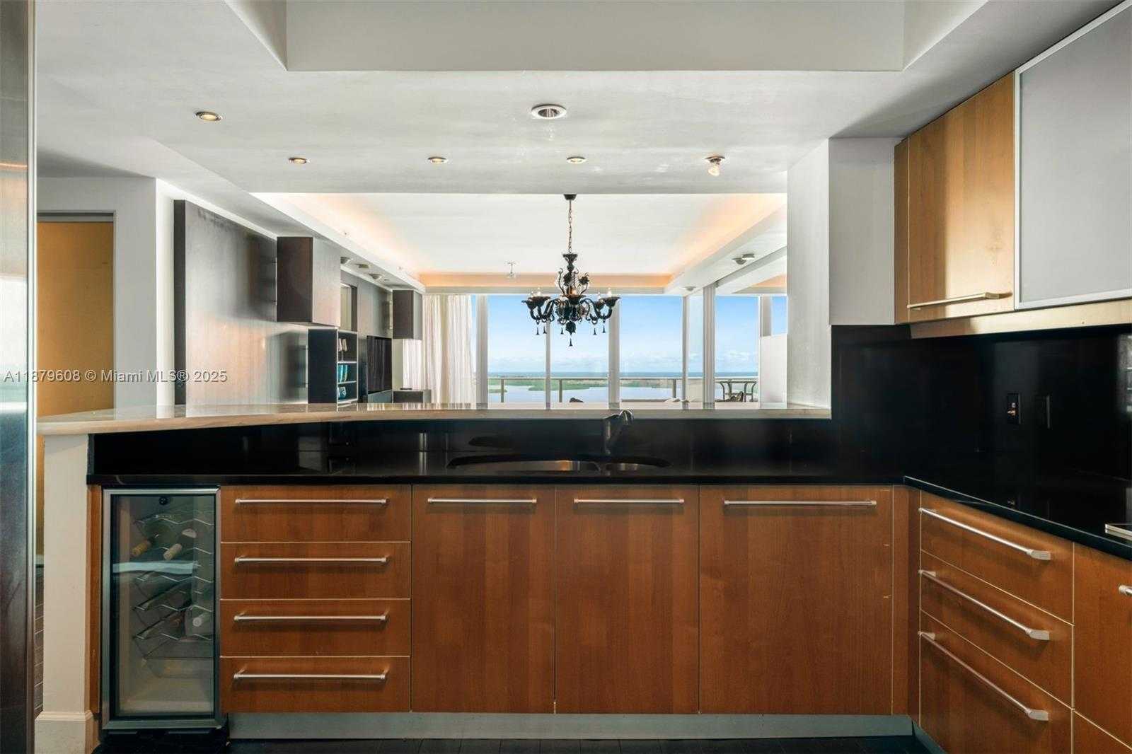 Small Image of 1331 BRICKELL BAY DR #3903, Miami Number 6