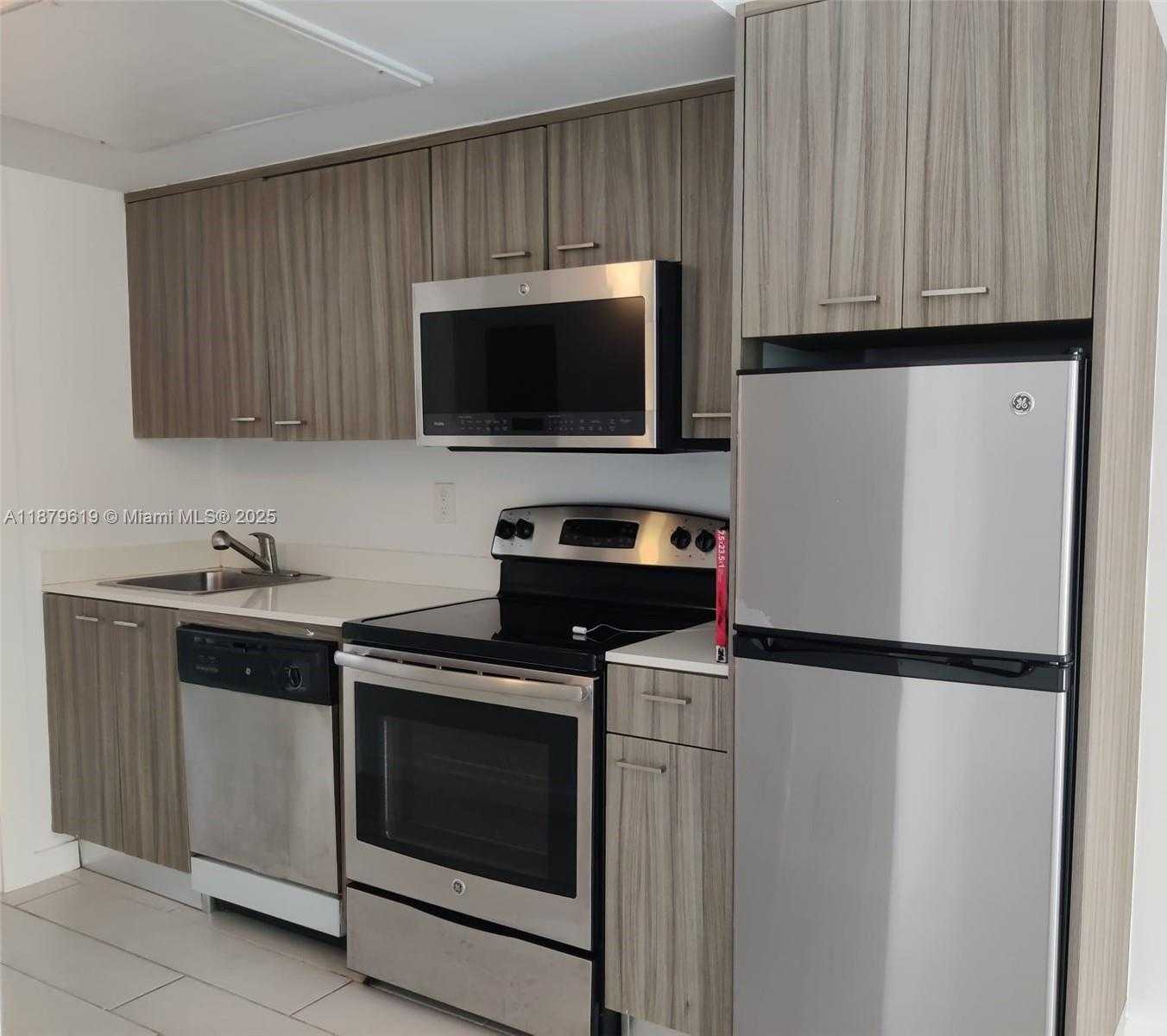 Small Image of Miami Beach Number 18
