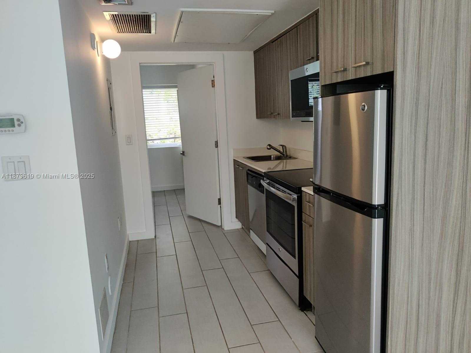 Small Image of Miami Beach Number 38
