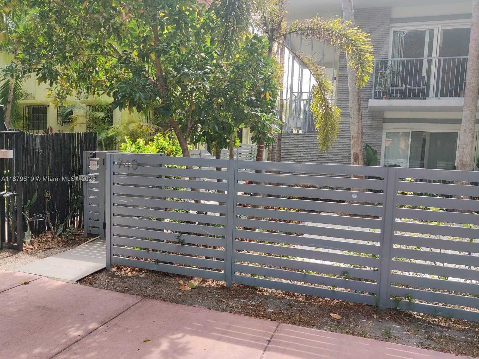 Small Image of Miami Beach Number 43