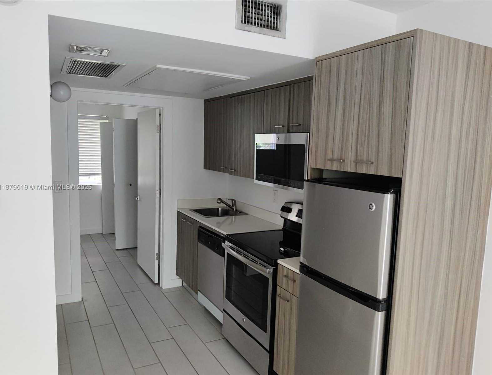 Small Image of Miami Beach Number 9