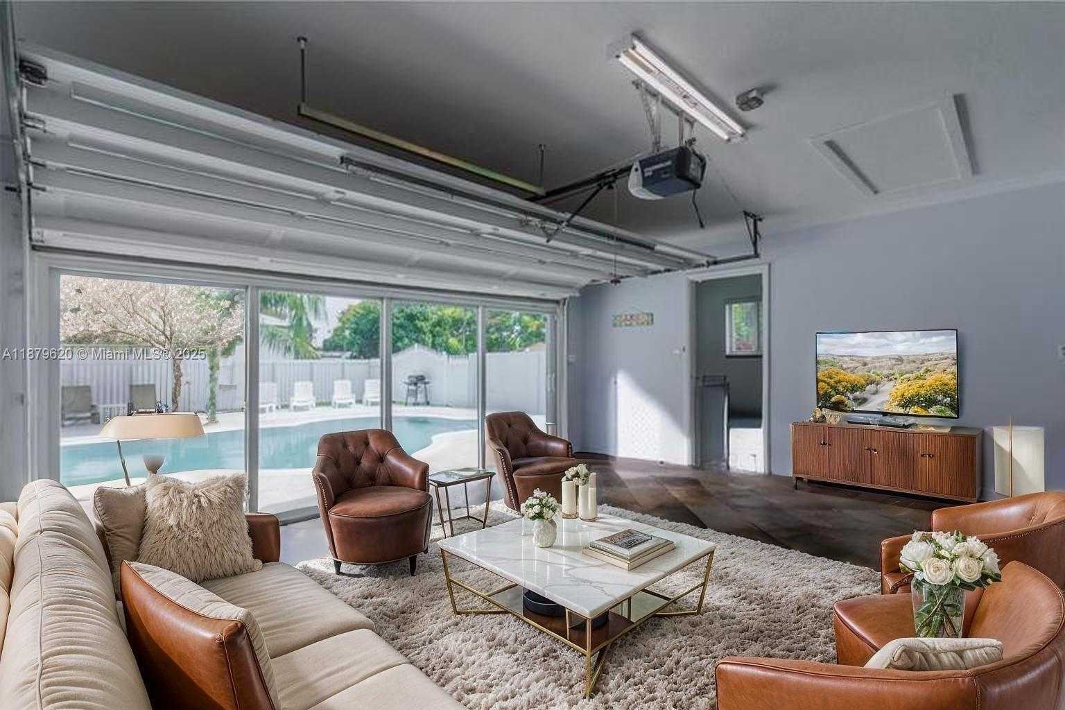 Small Image of 16000 NORTH MIAMI AVE, Miami Number 14