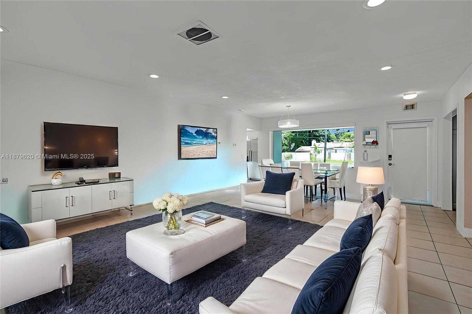 Small Image of 16000 NORTH MIAMI AVE, Miami Number 3