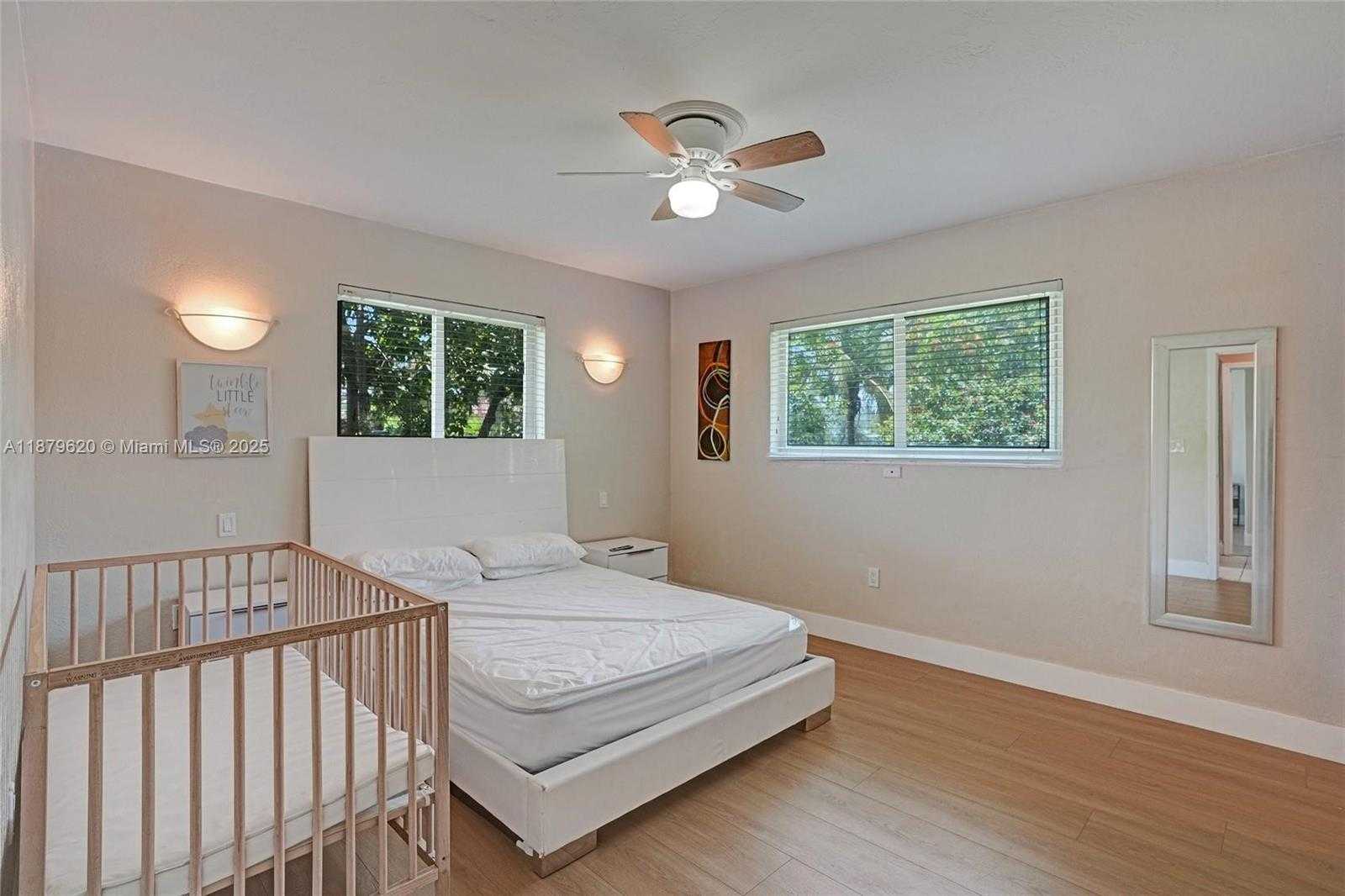 Small Image of 16000 NORTH MIAMI AVE, Miami Number 32