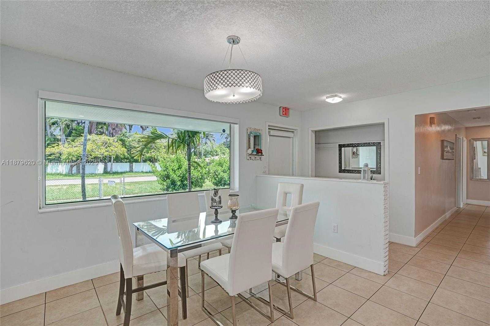 Small Image of 16000 NORTH MIAMI AVE, Miami Number 34