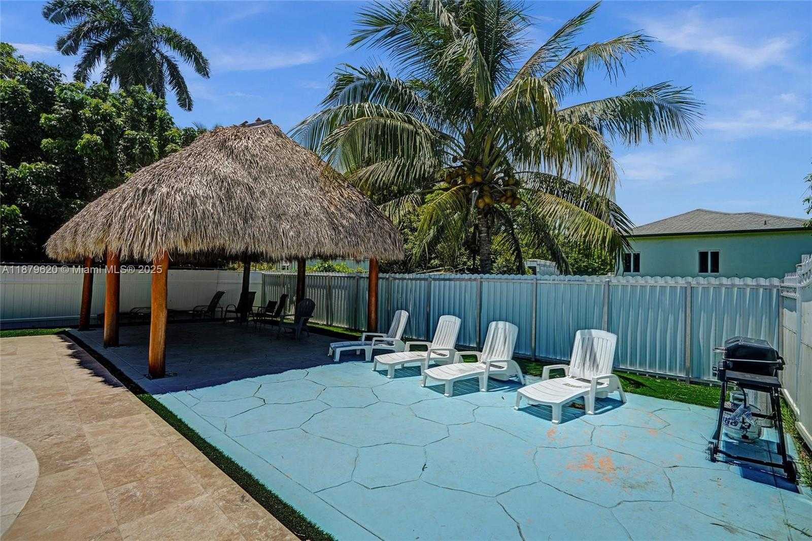 Small Image of 16000 NORTH MIAMI AVE, Miami Number 45