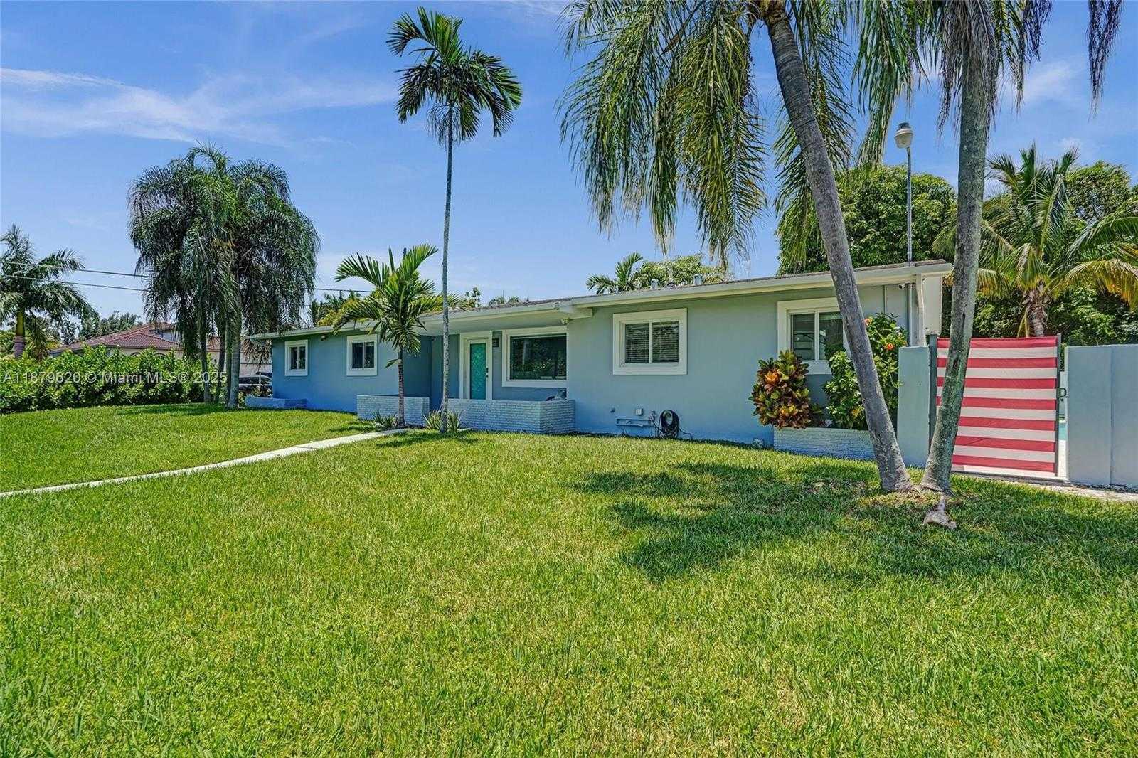 Small Image of 16000 NORTH MIAMI AVE, Miami Number 51