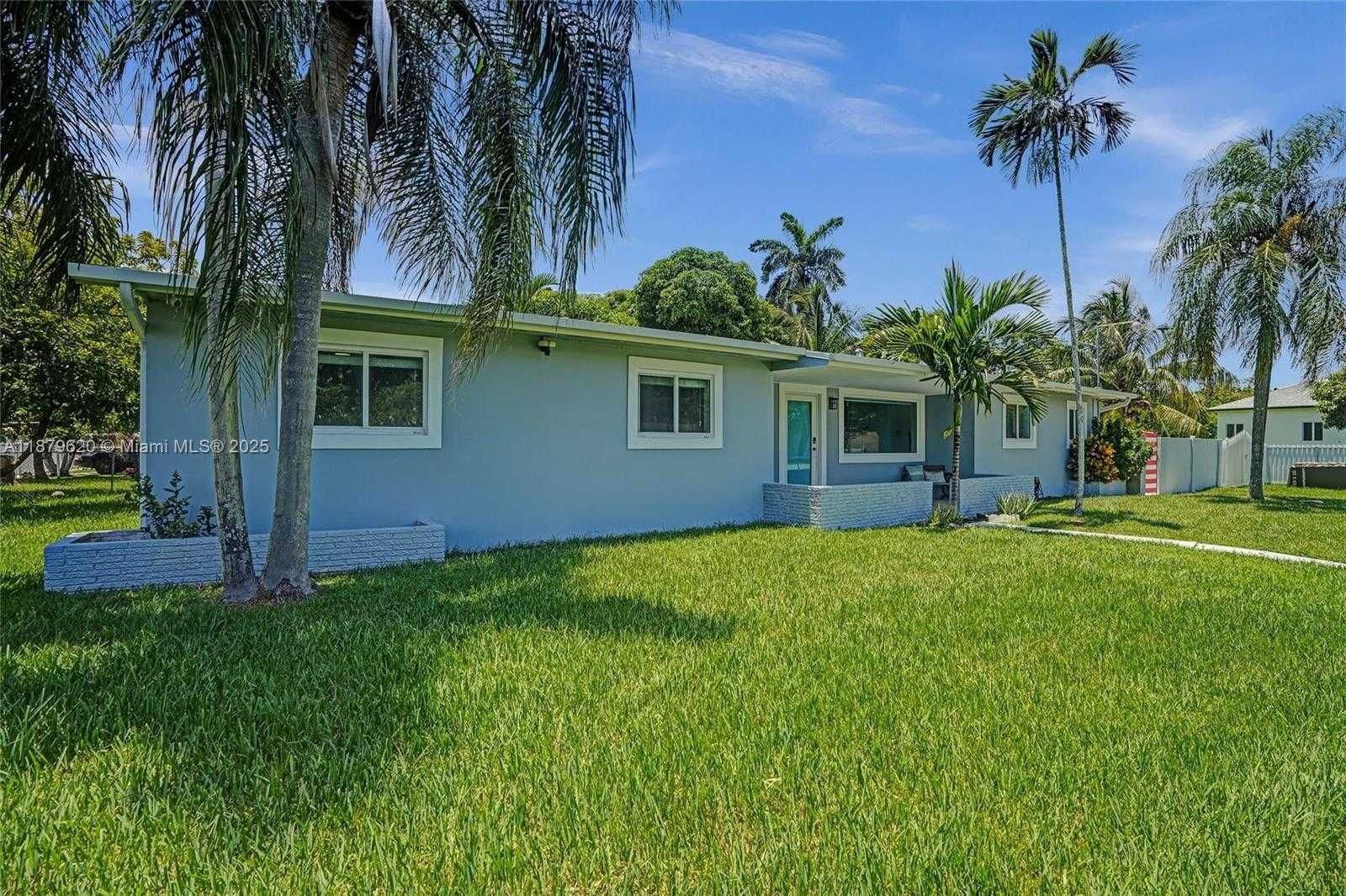 Small Image of 16000 NORTH MIAMI AVE, Miami Number 53