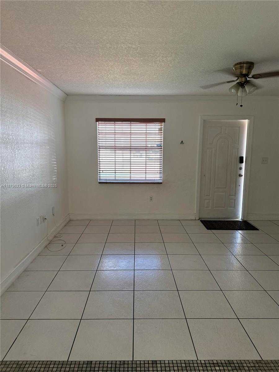 Small Image of 445 SOUTH WEST 78TH PL #445, Miami Number 4